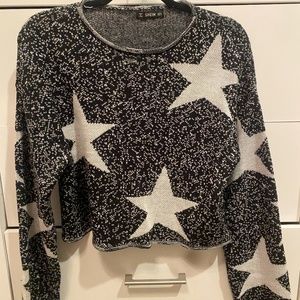 STAR CROPPED SWEATER